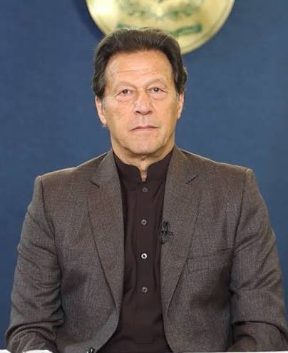 عمران خان کو فوری اور بہترین علاج کی ضرورت ہے مگر اس کی اجازت نہیں دی جارہی۔
کیا اس ظلم سے آپ عمران خان کے ووٹرز کی ہمدردی حاصل کریں گے؟

ایک دن ظالم کا اختیار ختم ہو جاتا ہے جیسے باجوہ کا اختیار چلا گیا،
عدالتوں سے کالے قانون پاس کرنے والے فائر عیسی چلا گیا، آج کے فرعونوں کو بھی