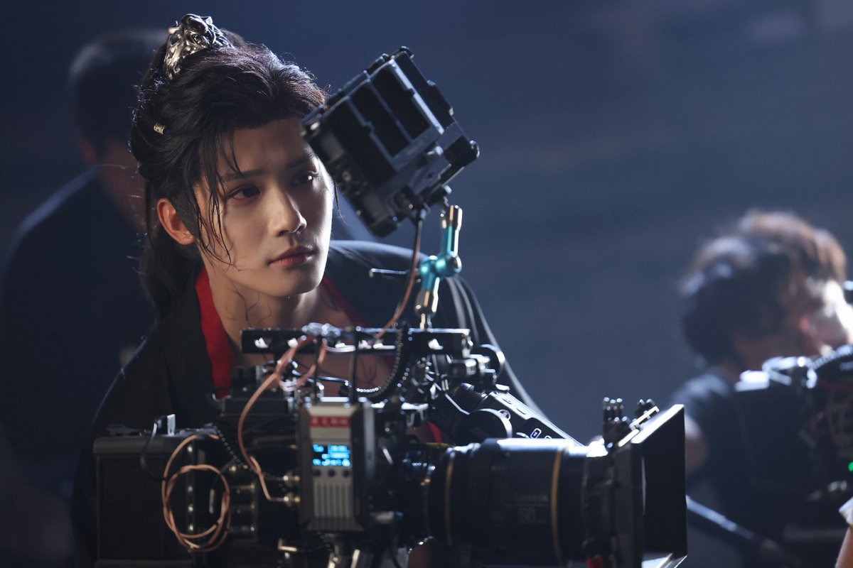 cdrama_update's tweet photo. #ZhengYecheng’s studio shares snaps for #SeedsOfScarletLonging
More - https://t.co/Ekzp9JwRHv
#郑业成 #在你眉梢种红豆
#เมล็ดพันธุ์แห่งความคะนึงหาสีชาด https://t.co/5FeePVQfea