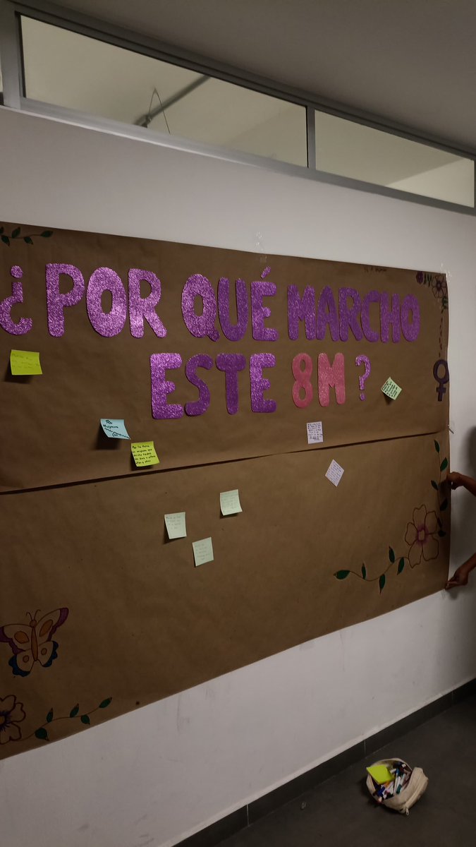 LaCm93's tweet photo. Como maestro en derechos humanos no existe mayor satisfacción que tus alumnos participen de forma activa en la lucha de estos derechos!! @udg_oficial https://t.co/VESdNdbCT7