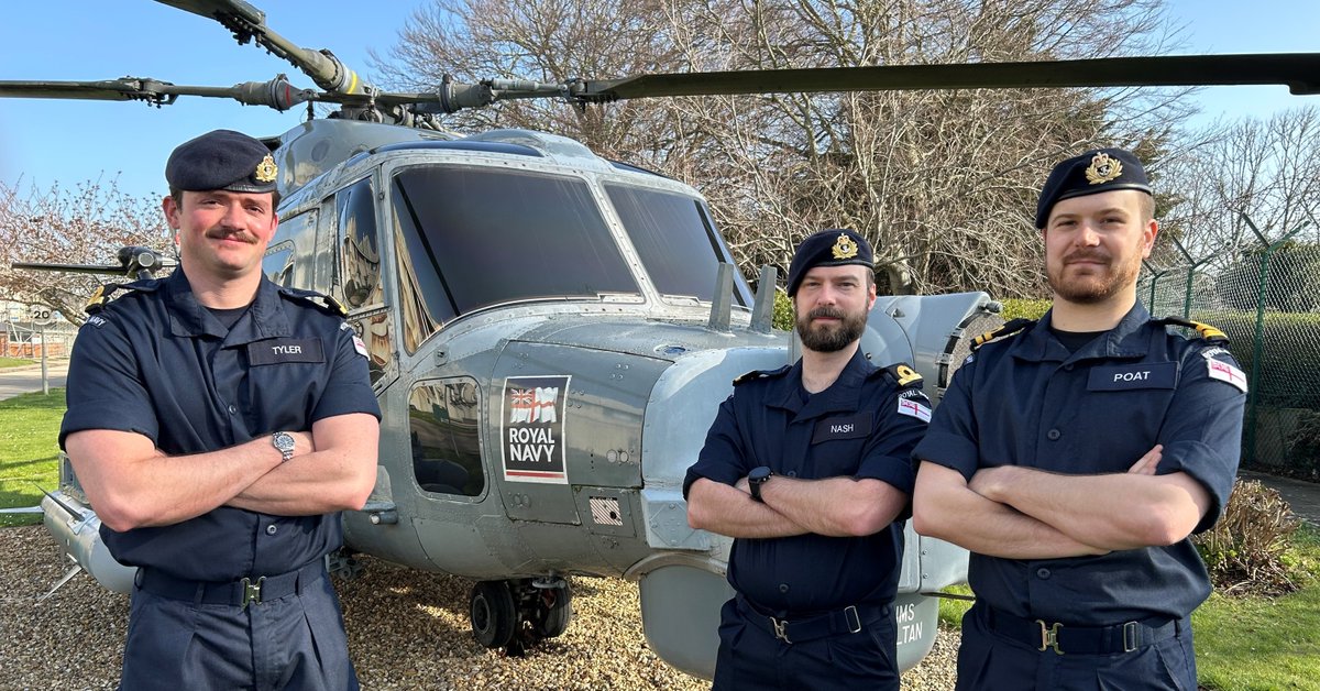 Royal Navy tweet media