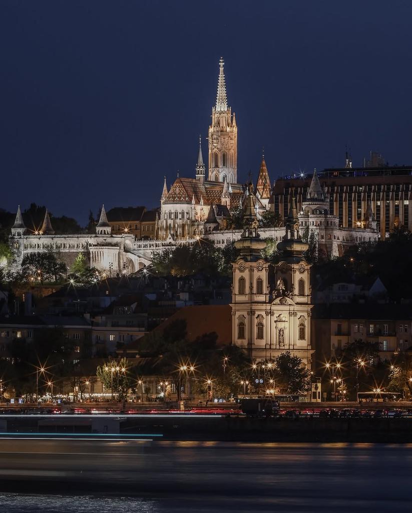 travelandchill1's tweet photo. Budapest Hungary https://t.co/QwvkefgEt9
