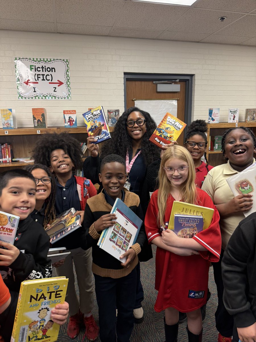 Mandi Martinez tweet media