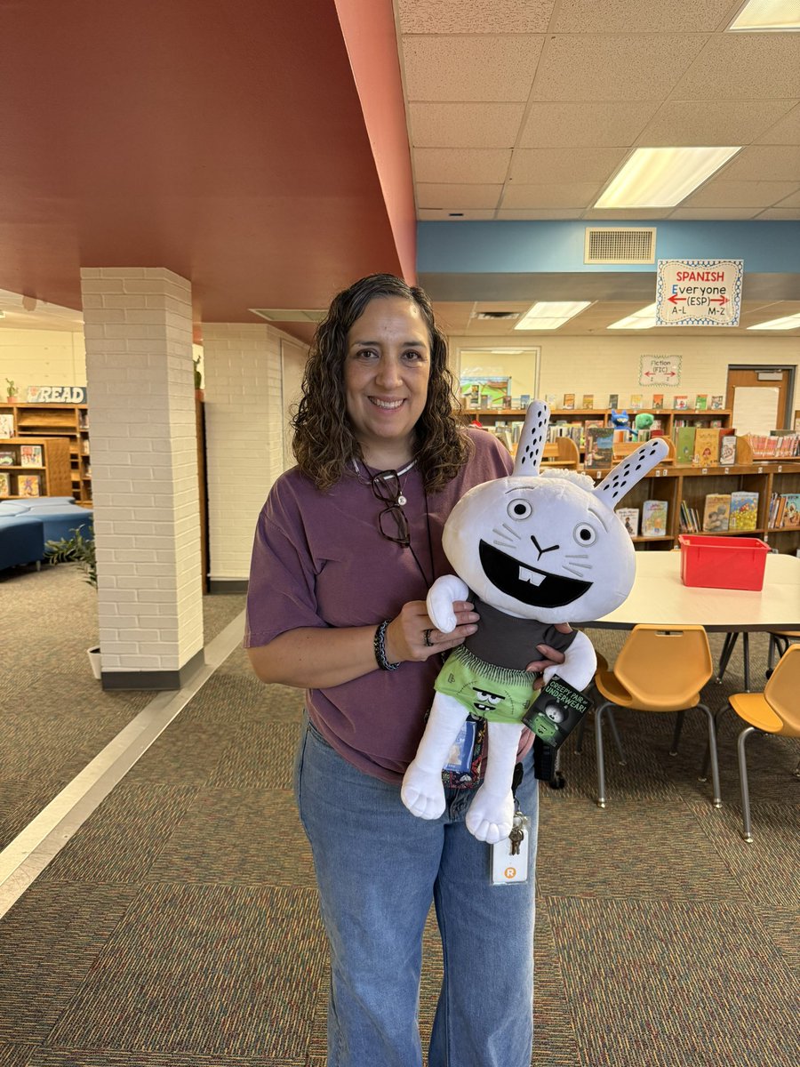 Mandi Martinez tweet media