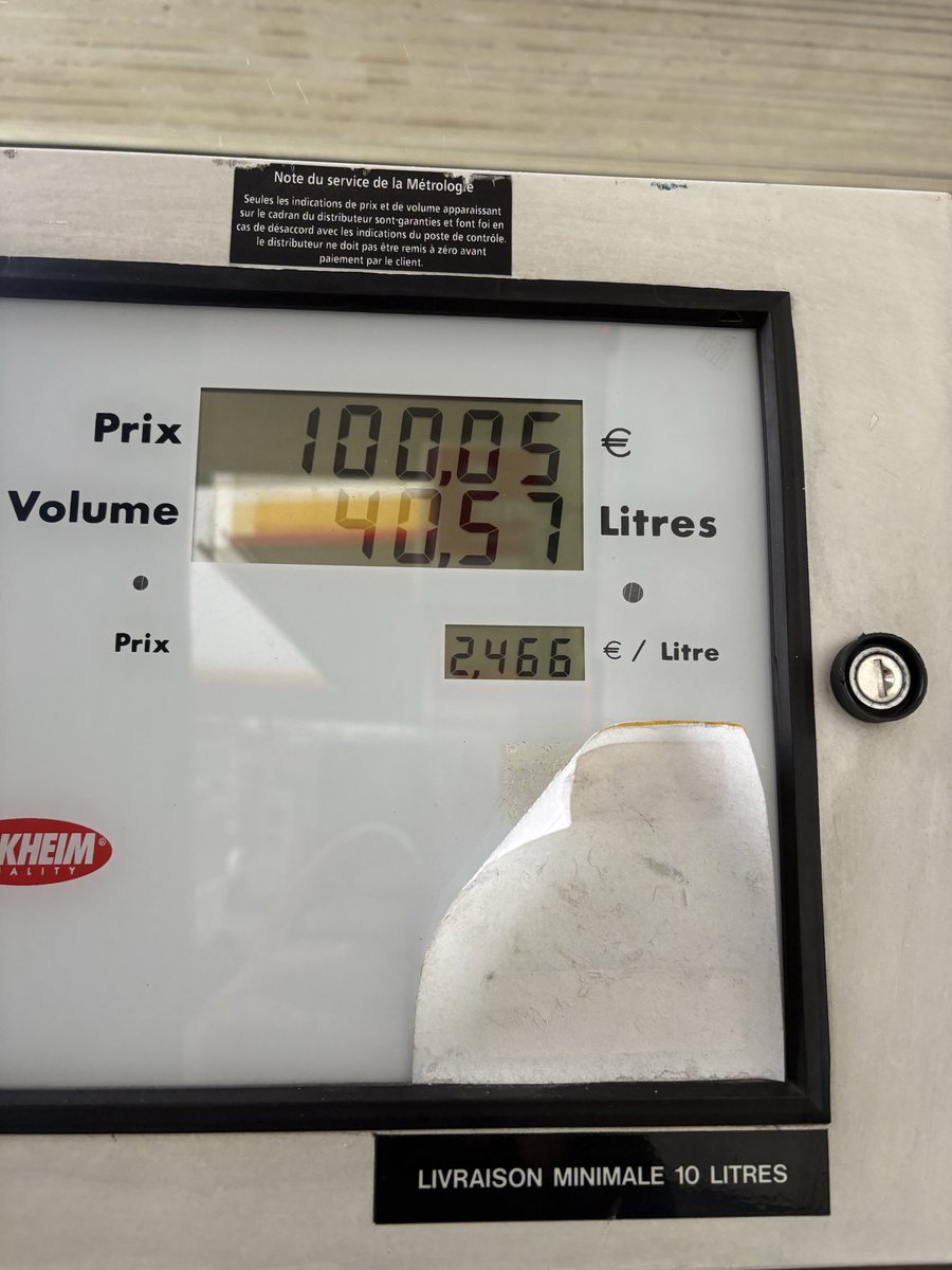 ousamaaous's tweet photo. @CitizenMediaFR Personne peu me battre aujourd’hui station Shell https://t.co/D6AXqEe0wY