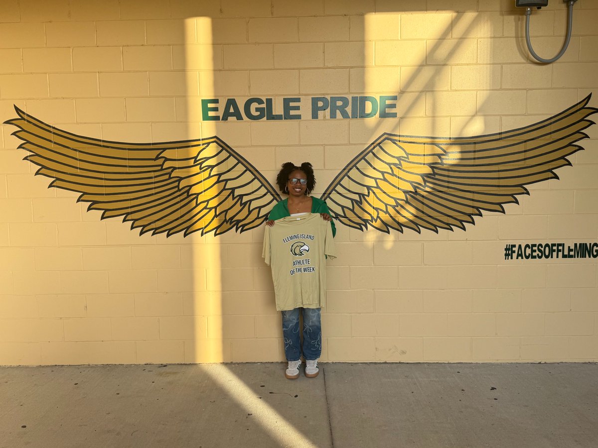 Congrats to our Athlete of the Week, Jr. Flag Football player, Audrey Ellis! Audrey finished with three total TD's, 2 through the air, and 1 from a phenomenal Pick 6 from 38 yards out. Great student as well as she holds a 3.952 GPA! We are proud of you Audrey! #SoarHigher