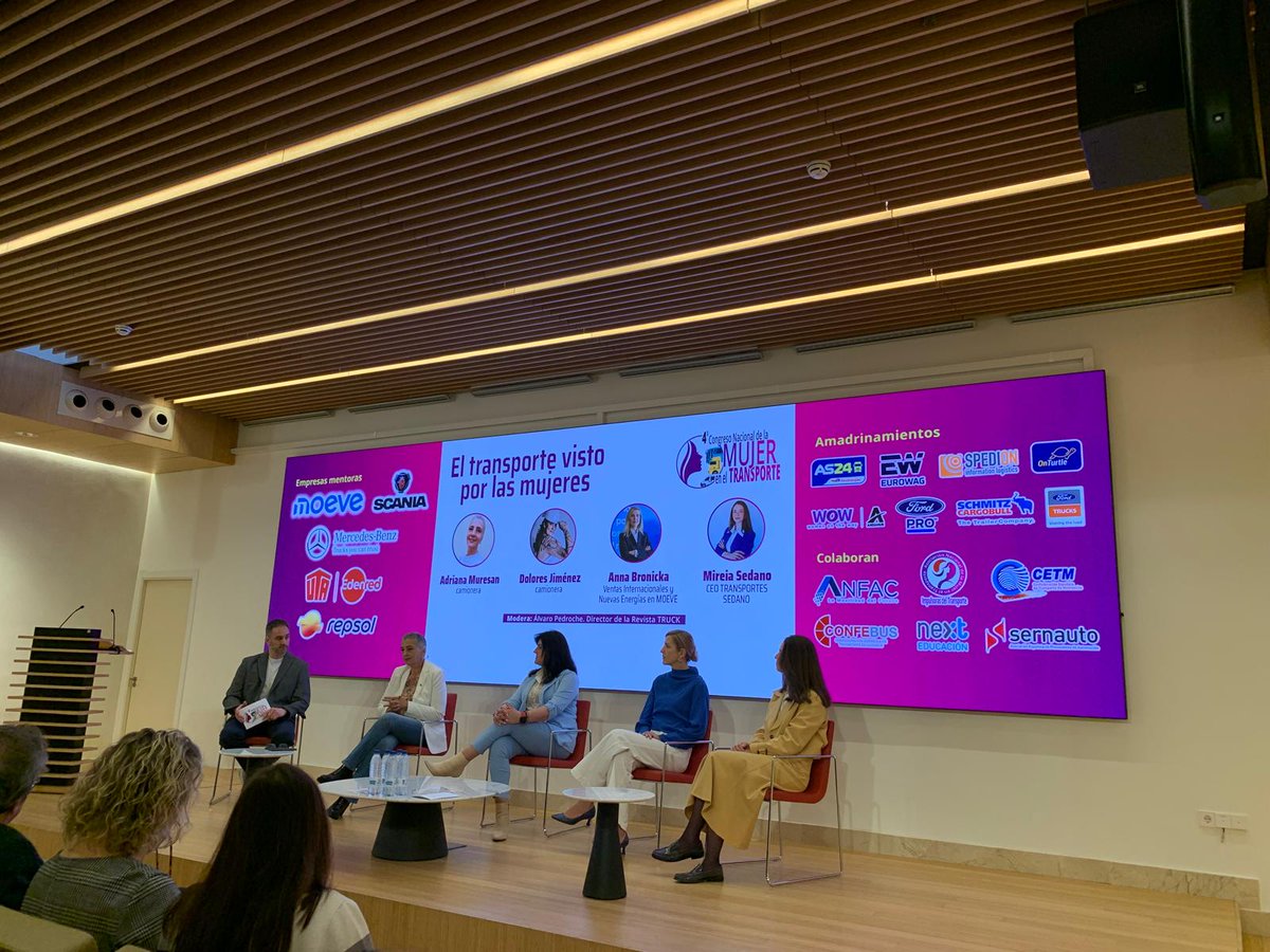 Next Educación tweet media