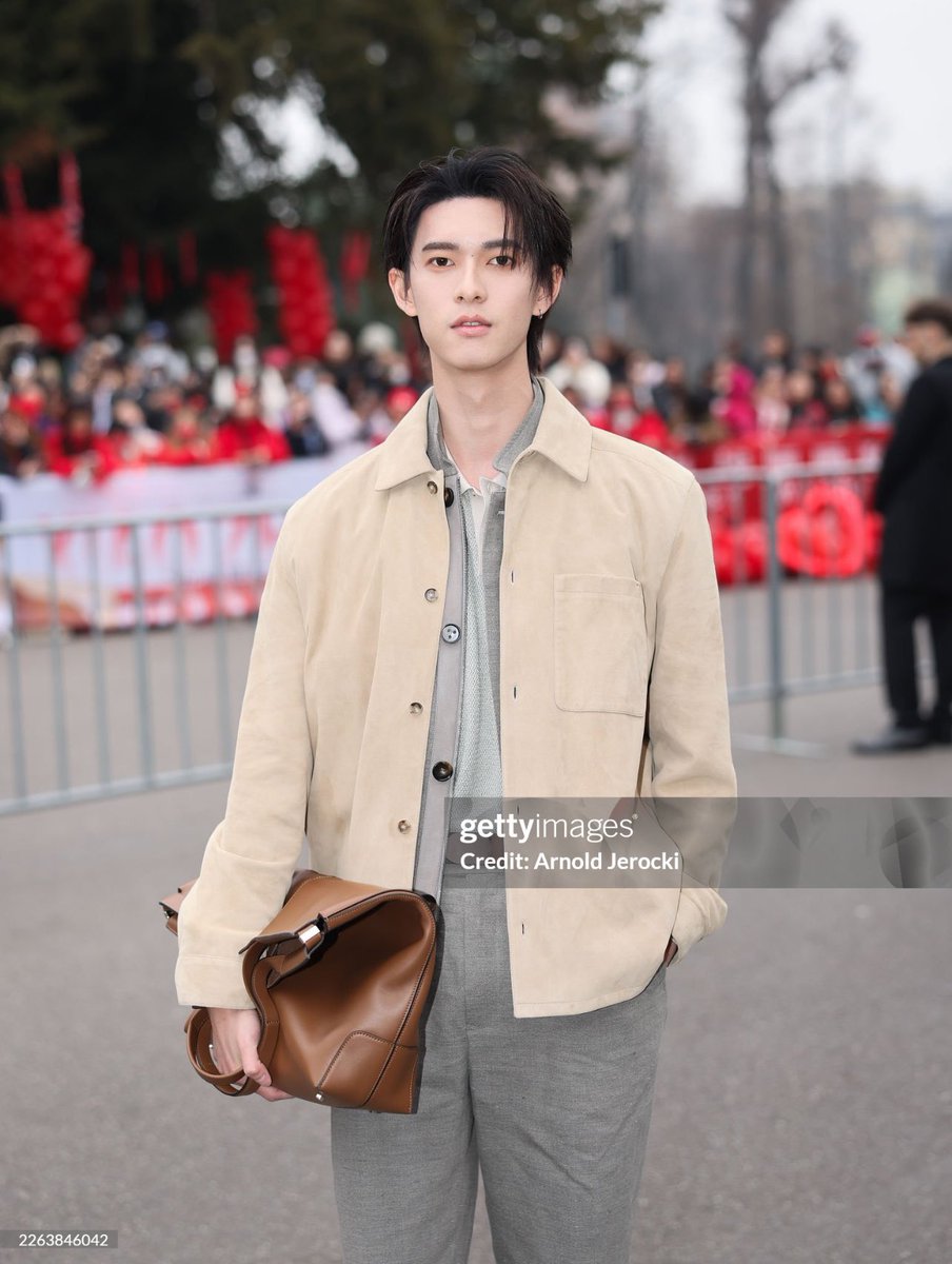 pupuluvvv's tweet image. Proud of Pooh 🤎✨
Thank you so much Tod’s 🙏🏼

POOH IN MFW2026
#MFW2026xPooh
#MilanFashionWeek 

@ppoohkt @Tods
#ppoohkt #Tods #TodsFW26