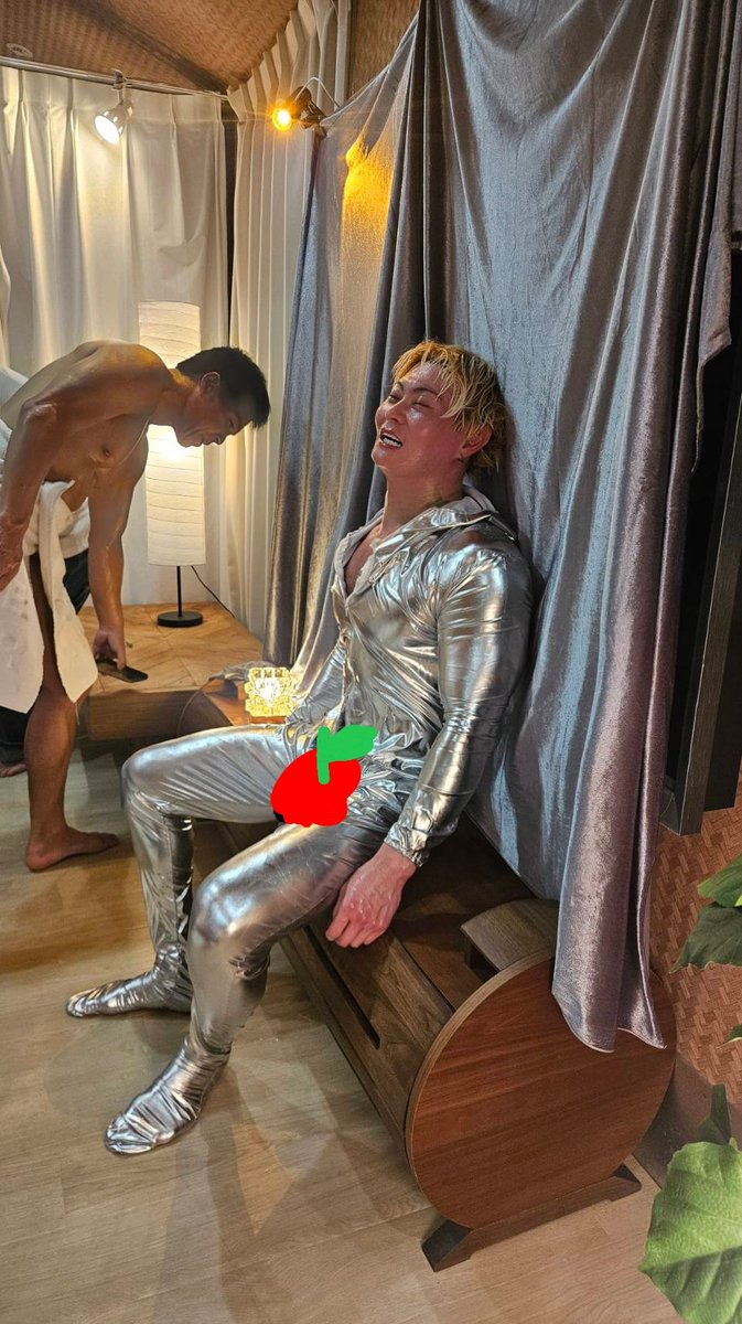 ナルシス小林 tweet media