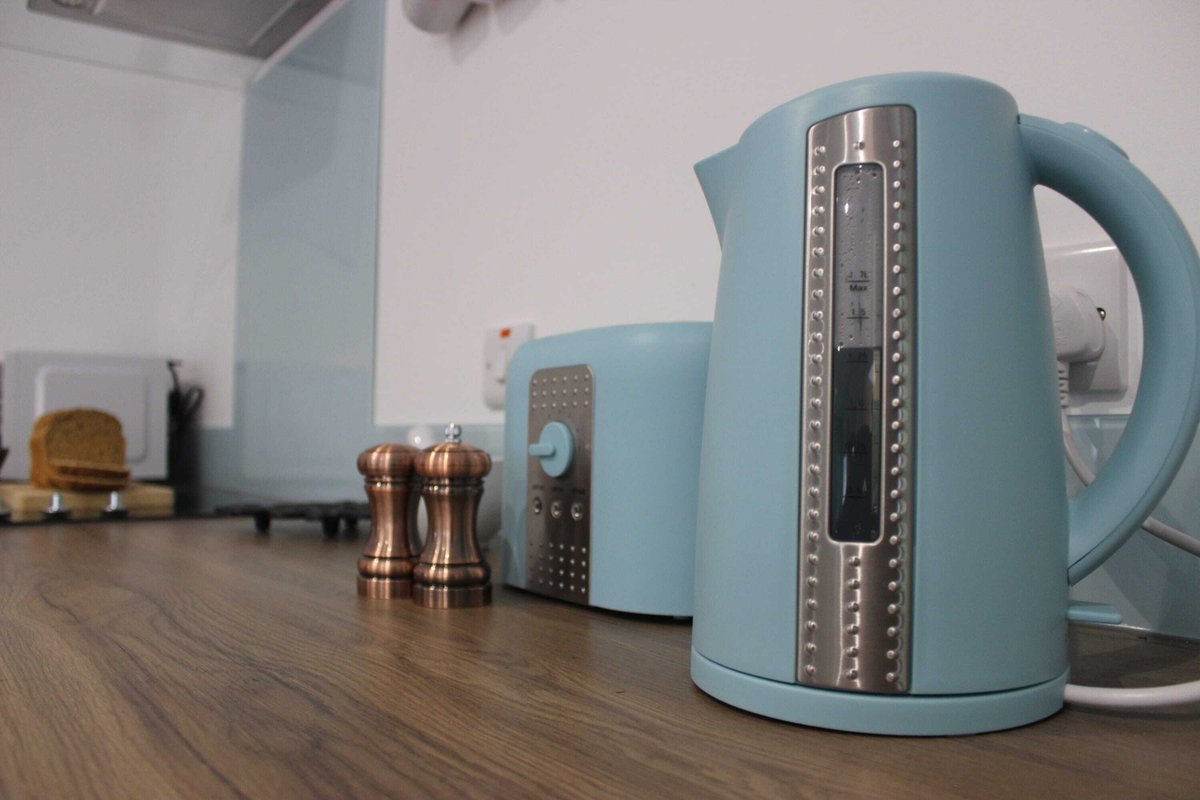 TheHolidayCots's tweet image. 💙 "Stayed in Cosy Cobblers Cottage for 2 nights. Situated in a quiet area. It was clean, cosy &amp;amp; had a homely feel about it. Beds were comfortable too, which is always a bonus! Would definitely book again." 💙

🛏️ Sleeps 3
theholidaycottages.co.uk/Stirling/18106

#GuestReview #Cottage #Scotland