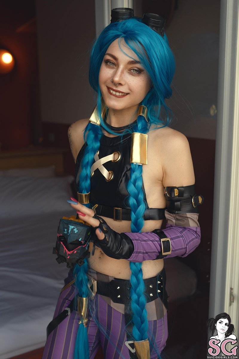 SuicideGirls tweet media