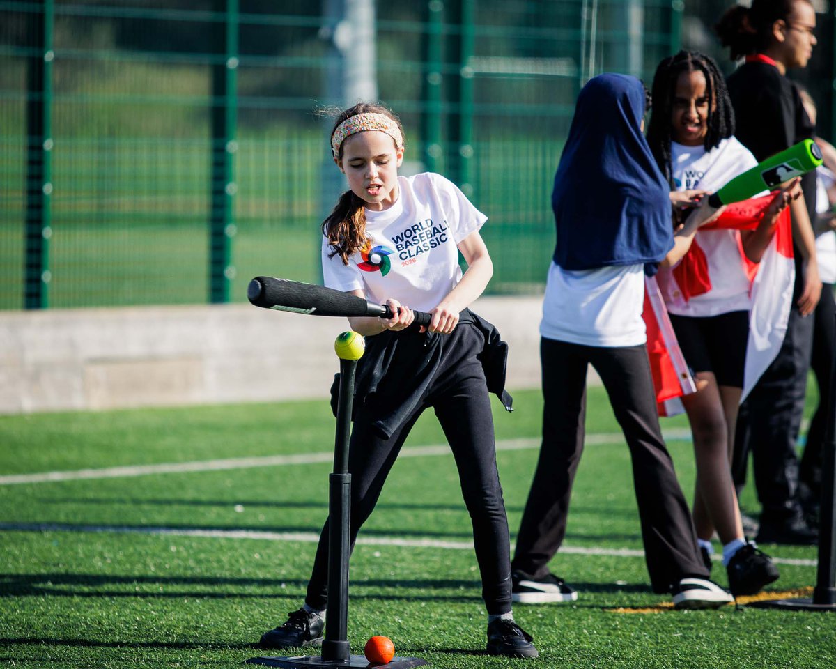 BaseballSoftball𝙐𝙆 tweet media