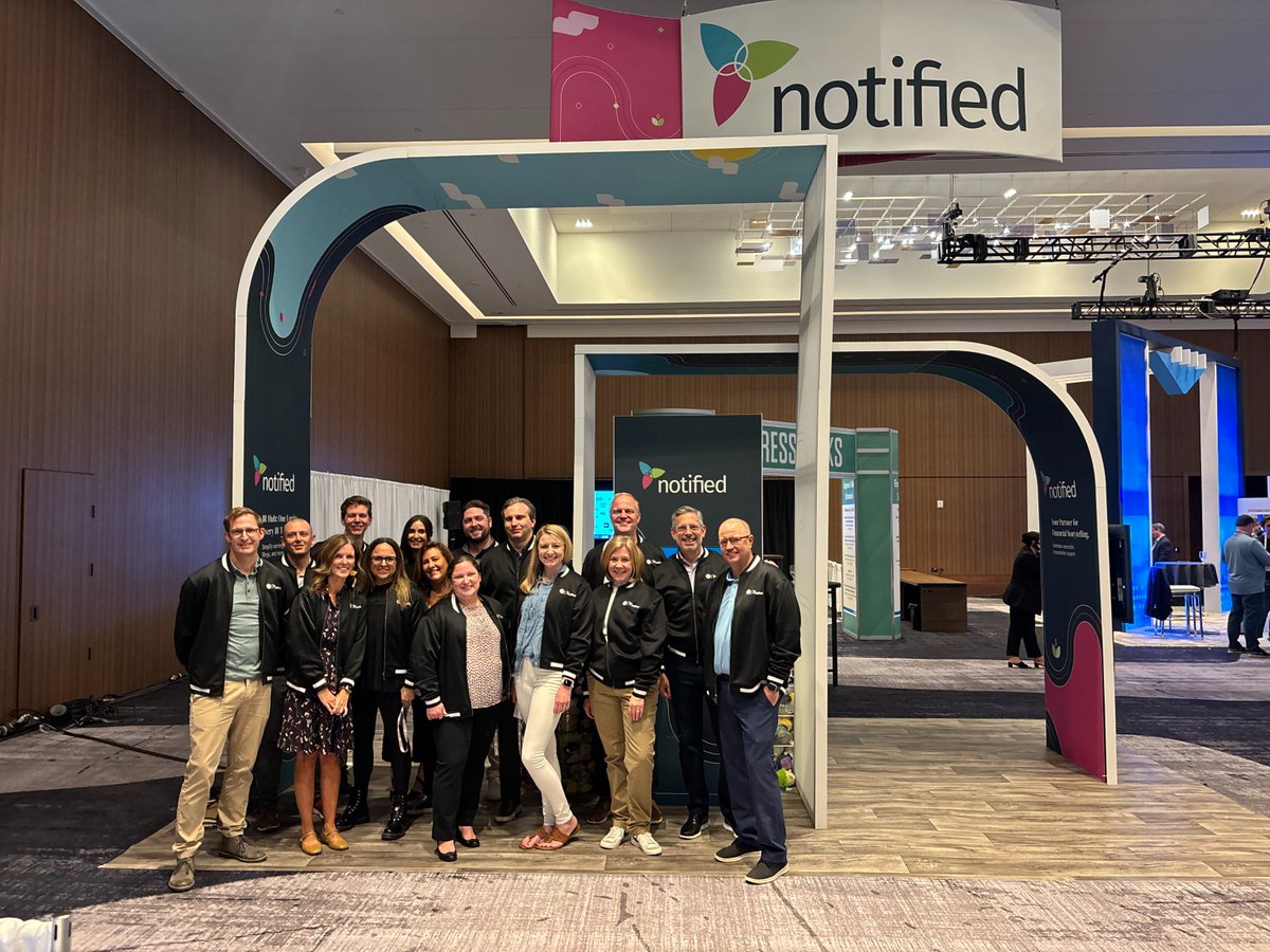 Notified tweet media