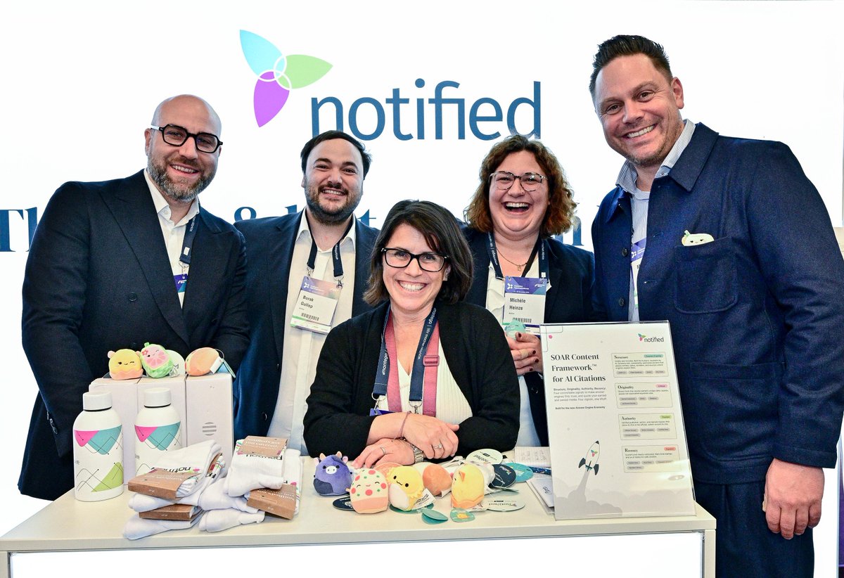 Notified tweet media