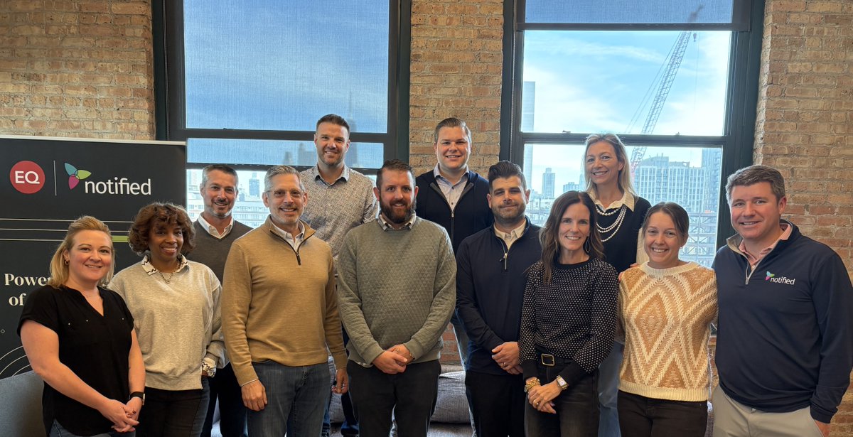 Notified tweet media