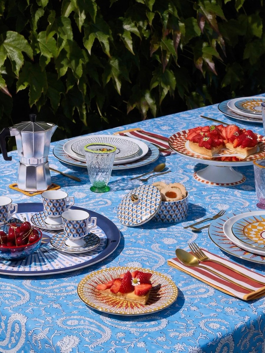 SinghvisInc's tweet image. A spring table in full bloom🌸

#singhvis #blockprint #tablesetting