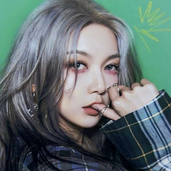 PopCrave's tweet photo. Happy 29th birthday to the talented Dami of #Dreamcatcher. https://t.co/cExAtObRAo