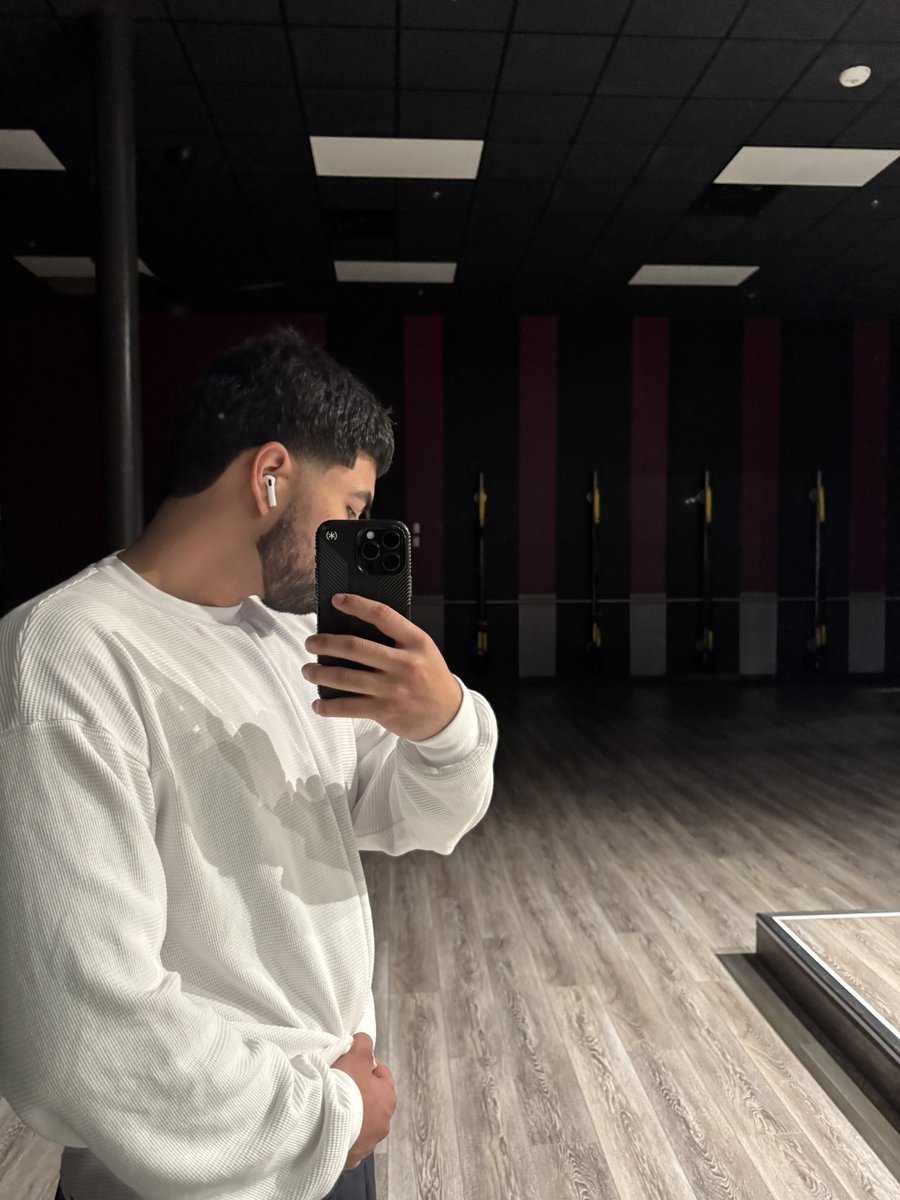 SHITBAGSHERM's tweet photo. 🎱 https://t.co/aTr5mXreOV