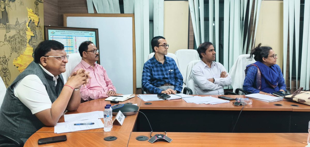 CEOWestBengal's tweet photo. CEO West Bengal along with Addl. CEOs, Jt CEOs, Dy. CEO conducting SLMT training program in VC mode with DEOs of West Bengal today.
#SLMT #Training
@ECISVEEP @SpokespersonECI
@PIBKolkata @airnews_kolkata https://t.co/8qlsWnm5jc
