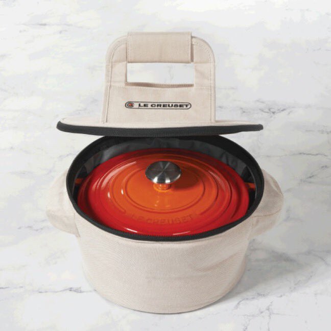 ezzyskii's tweet photo. a round dutch oven tote bag just dropped. https://t.co/tIDrV2jhVS
