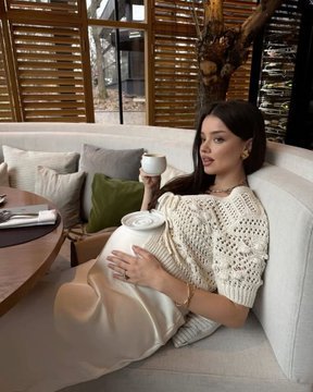 lilyychloe's tweet photo. manifesting a pregnancy wrapped in wellness and calm https://t.co/yphlASfZRN
