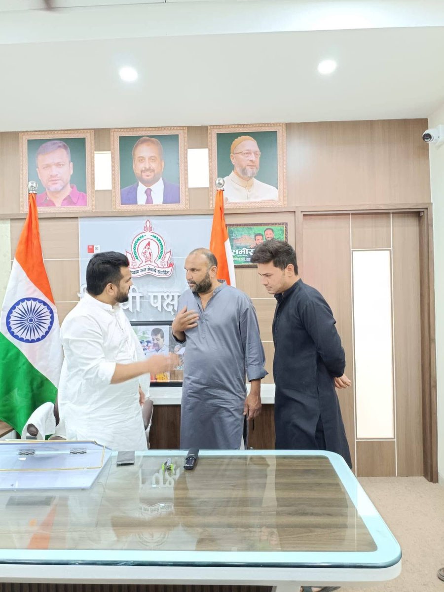 sameer_sajid_'s tweet photo. AIMIM Opposition Leader Sameer Sajid builder At municipal corporation Aurangabad https://t.co/D4uMIMBIAd