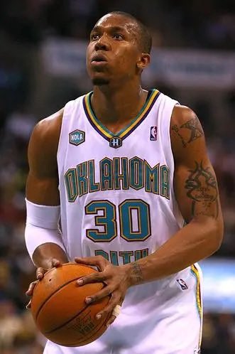 HoopGrids's tweet photo. Need a retro of these asap. Start with JR Smith???? https://t.co/25tDFyViJC