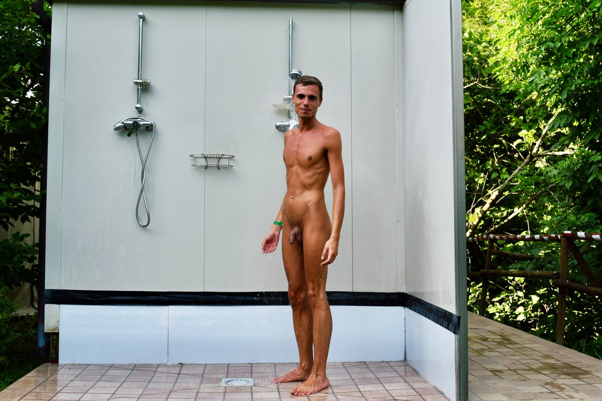 Akmeonides tweet media