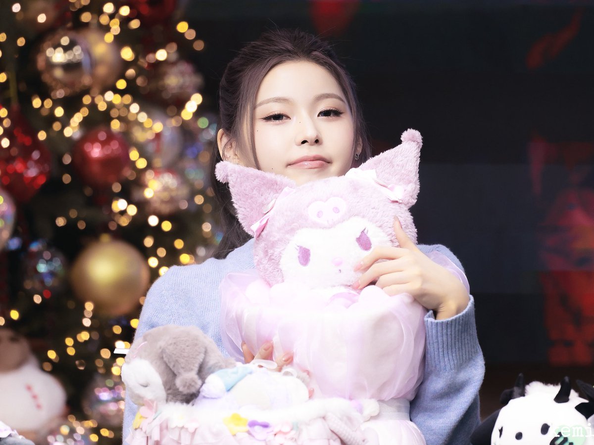 Gemmakemi's tweet photo. 20260108

🐱🤗

#엔믹스 #규진 #NMIXX #KYUJIN https://t.co/cJC4AXHO4Q