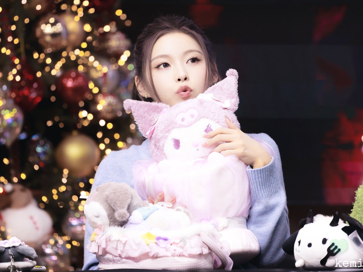 Gemmakemi's tweet photo. 20260108

🐱🤗

#엔믹스 #규진 #NMIXX #KYUJIN https://t.co/cJC4AXHO4Q