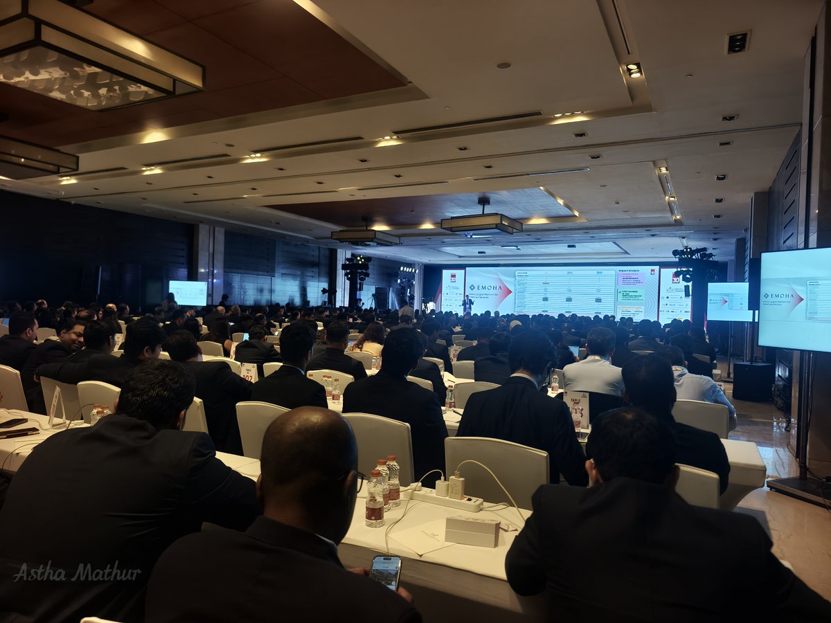 SisEnterprises's tweet photo. The SIS Sales Conference begins with powerful momentum.

350 leaders. One mission.

Together we aim to #RESET the market, #RUN towards greater market share, and #RULE the industry with next-gen solutions.

#SISSalesConference #Leadership #Growth https://t.co/z24t7nDx52