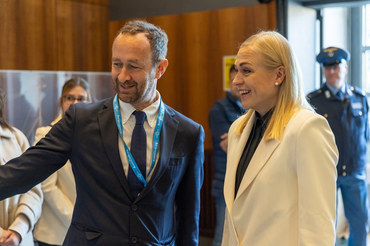 CNRDTA's tweet photo. 17 sessions. 27 scientific contributions. 20 participants — scientists, institute and department directors — from 6 @CNRsocial_ institutes.
These numbers reflect DSSTTA’s contribution to the international #PolarDialogue at the @_Arctic_Circle #RomeForum.
#DTACryo #PolarResearch https://t.co/w3YclMyiuN
