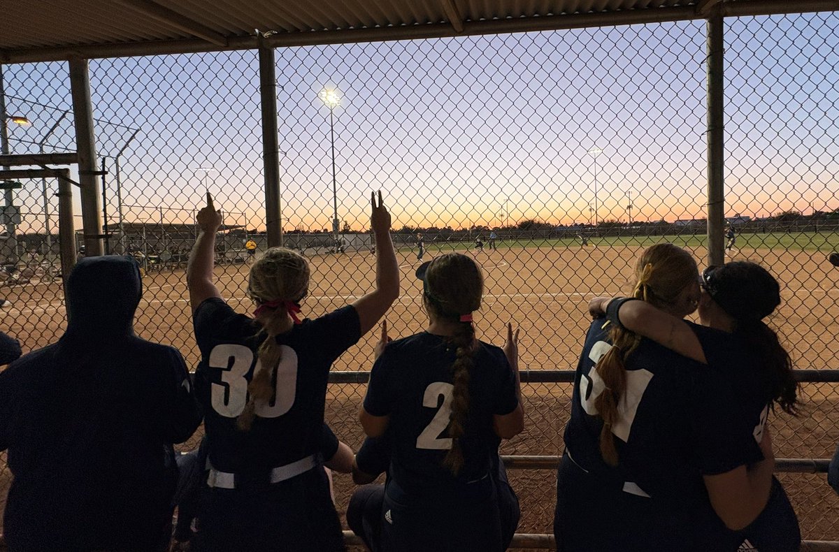 CSM Softball tweet media