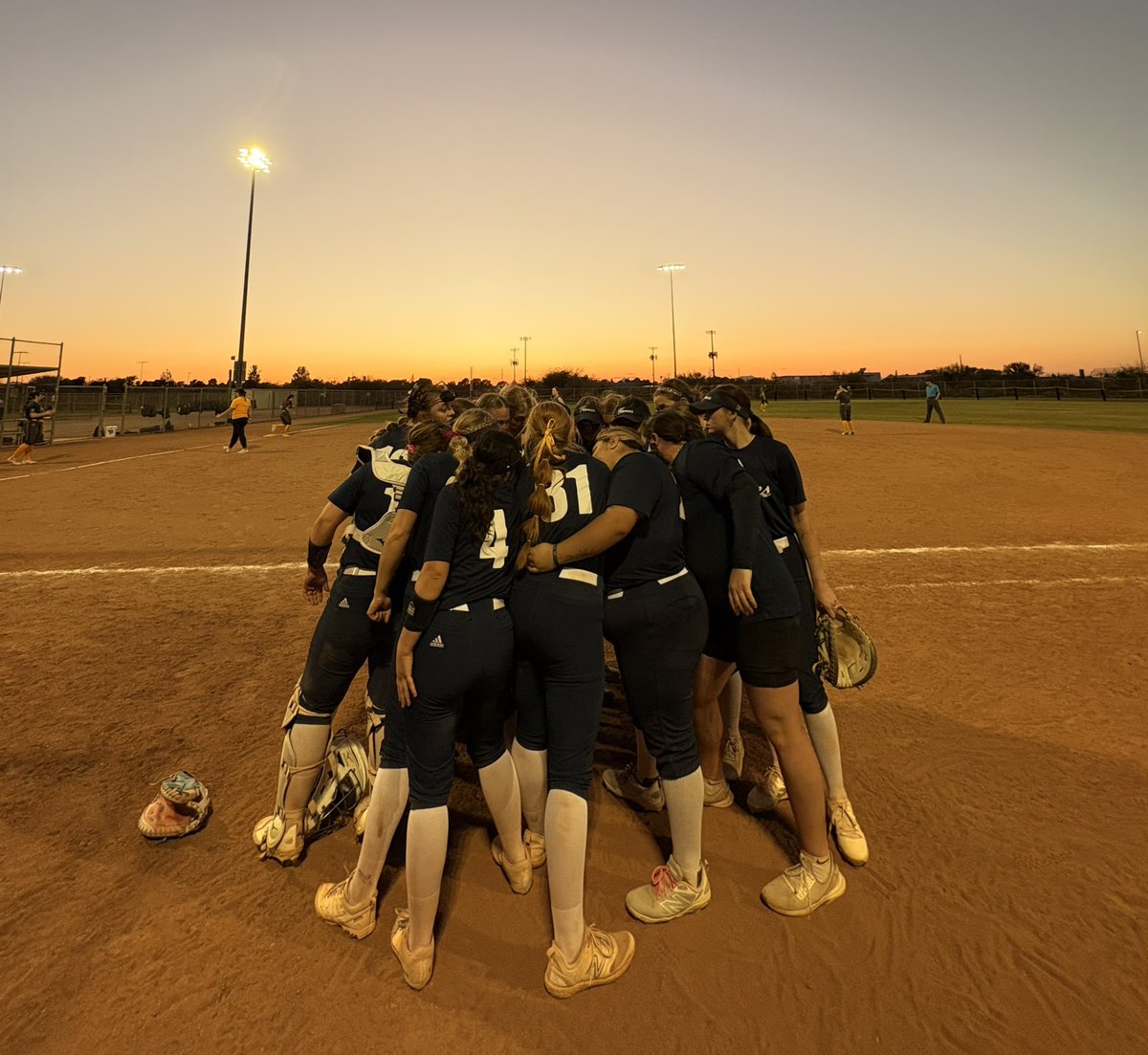CSM Softball tweet media