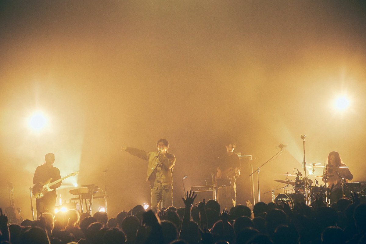 amenoparade's tweet photo. [   チケット一般発売中 !!!  ]

ame_no_parade 
ONE MAN LIVE 
“Calm Before the Storm”

//

3月13日（金）
@ EBISU LIQUDROOM
op 18:00 / st 19:00

\\

✴︎一般発売中
▷ https://t.co/gSgc1mMzw3

#雨のパレード
#CBtS https://t.co/dHGe5wuTBv