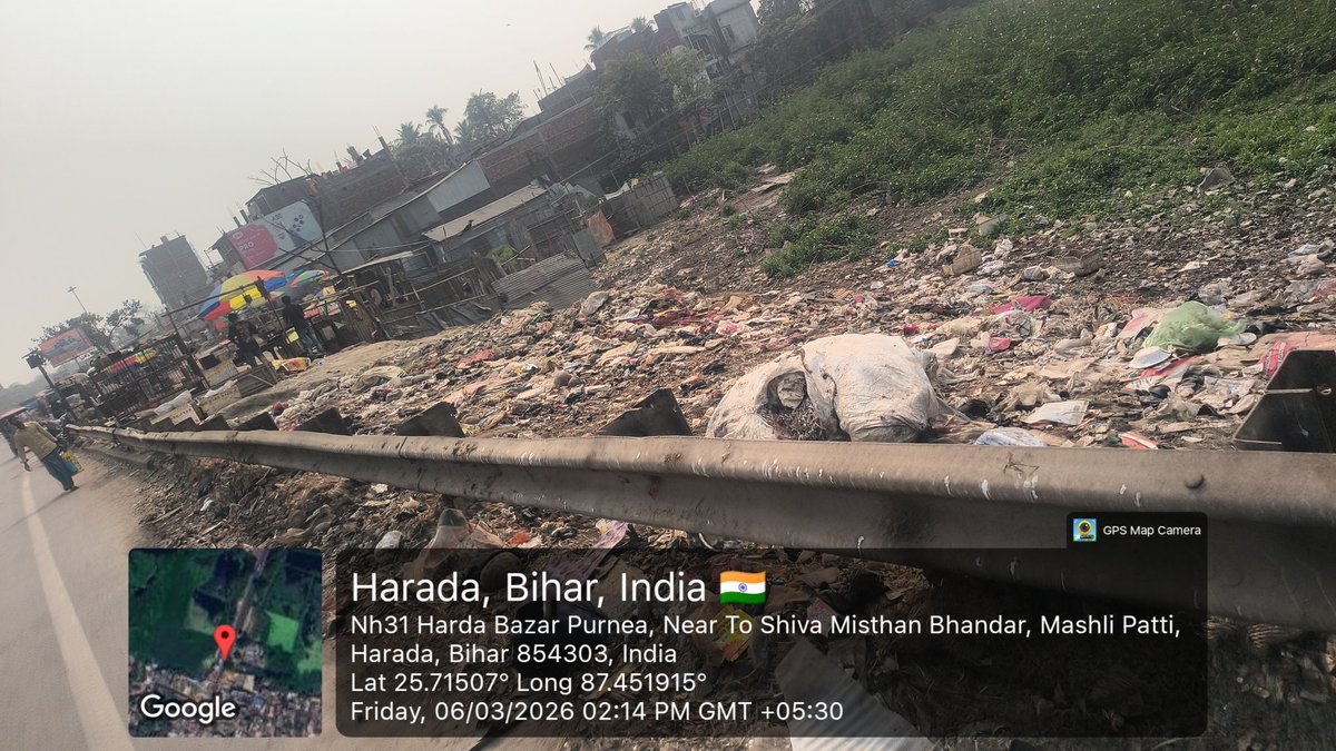raman_2609's tweet image. 1.Garbage dumping, plastic waste, burning trash and meat waste right beside the Kosi River at Harada Bazar NH-31, Purnea.
Cattle are forced to feed on this waste and toxic smoke spreads in the area.
This is not just pollution, it's administrative failure.
@dmpurnea #Purnea #Swach