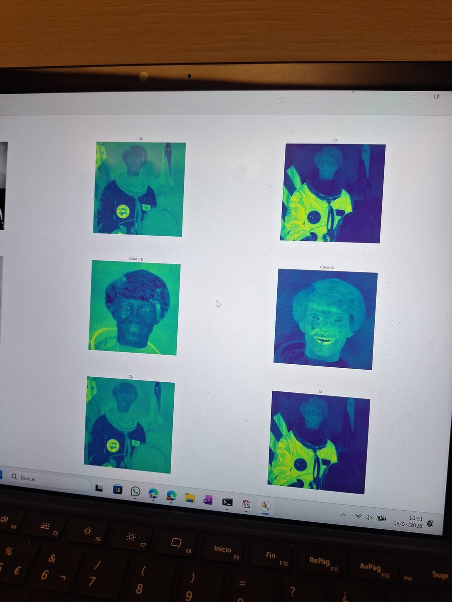 caarlos05_🦧| Historia secreta (AI) tweet media