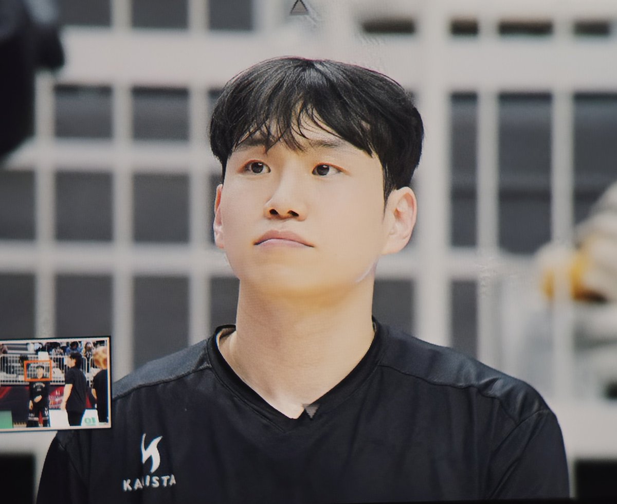 문워커 tweet media