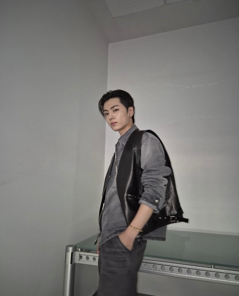 Metaphorical as it may be, my soul has wandered a long road. Perhaps consider it a sign to sit at the same table with me and exchange a conversation or two. I will convince you why that road deserves people’s attention, all while giving you a reason to keep your eyes on me.