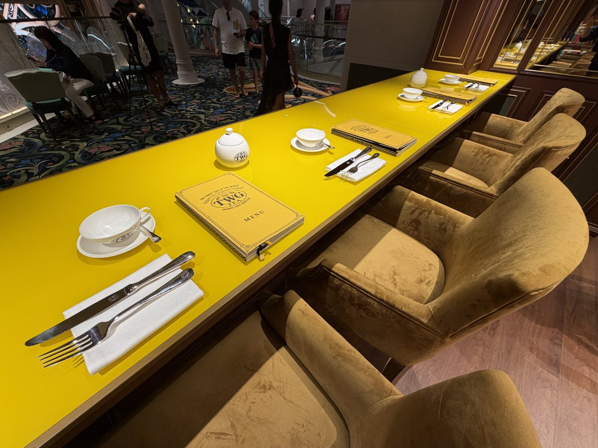 TWG TEA Belle’sTeaBox ディズニークルーズ アドベンチャー号 DISNEY CRUISE ADVENTURE EXCLUSIVE TWG TEA 🚢 Spotted something