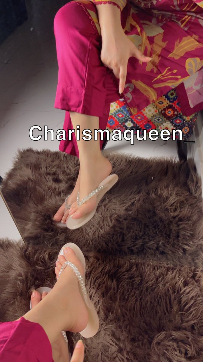 charismaqueen_'s tweet photo. Your princess deserves to be spoiled alot this friday 😈💸😈 https://t.co/5SGgPwHvom