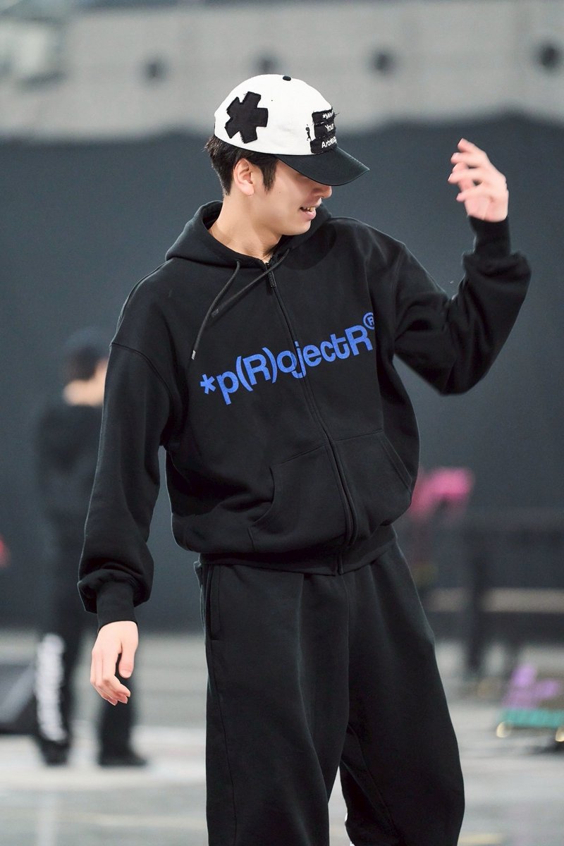 projectr___'s tweet photo. *p(R)ojectR®
POP-UP STORE
at LaLa Arena TOKYO-BAY

3月7日(土)・3月8日(日)に
LaLa Arena TOKYO-BAYにて開催されるTHE RAMPAGE LIVE TOUR 2026 “(R)MPG” にあわせ、*p(R)ojectR® POP-UP STORE を出店いたします。

先行販売アイテムとしまして
SUPPORT WEAR COLLECTIONを販売！

@therampagefext https://t.co/nslWUimSUW