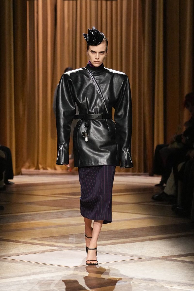 itsbleekerxox's tweet image. Mugler FW26 by Miguel Castro Freitas, codes &amp;amp; staples