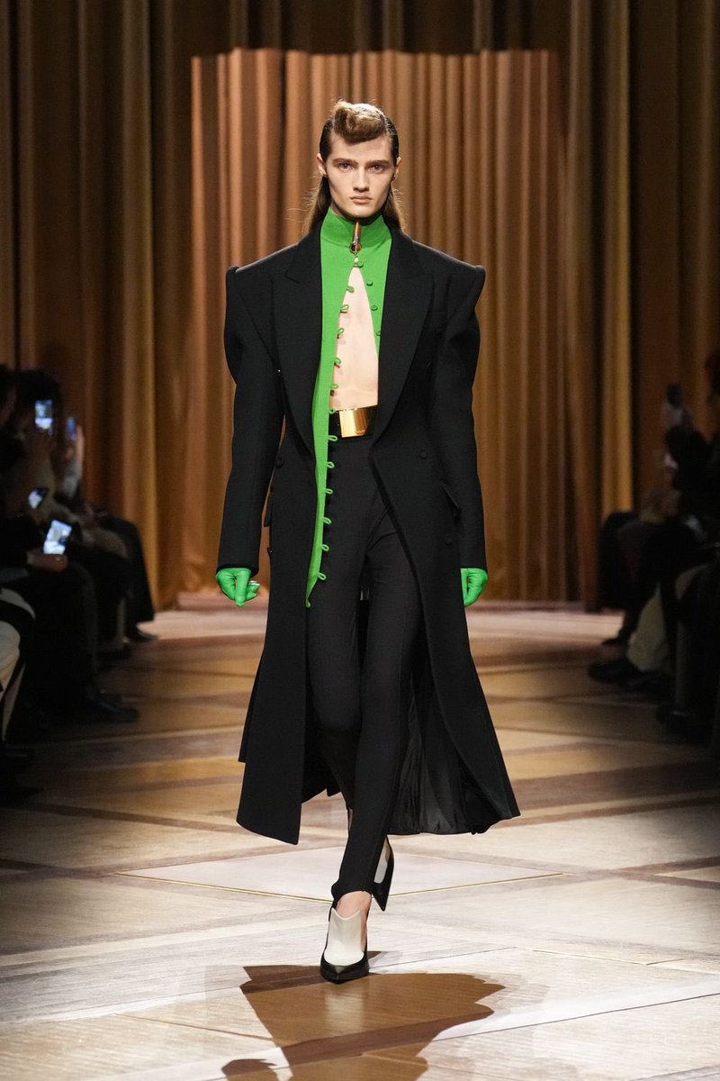 itsbleekerxox's tweet image. Mugler FW26 by Miguel Castro Freitas, codes &amp;amp; staples