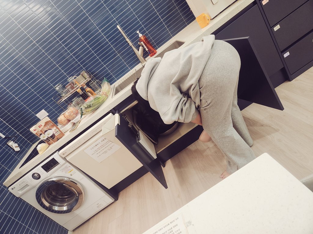 nury4372's tweet photo. 드디어 도착~오자마자 닭도리탕준비하는 꽃돼지 ㅋㅋㅋㅋ♡ㅋㅋㅋㅋㅋ
수영하고 나오면 닭도리탕 존맛탱구리

오실분 DM GoGo~.~

#부커 #부커만남 #커플만남 #커플모임
#스왑 #스와핑 #관클 #관전클럽 #부부만남 https://t.co/IFJPZFEHy2