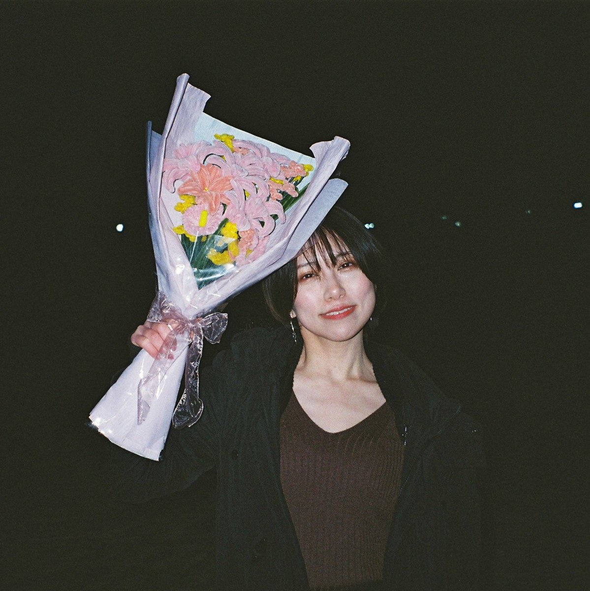 今回の撮影、花の制作を穂 @__suuisui さんにお願いしました。とても