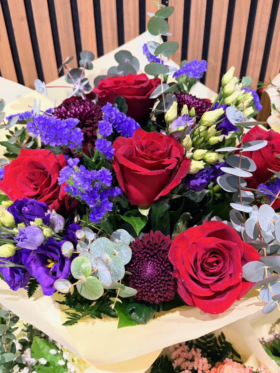 Putney Exchange Shopping Centre tweet media