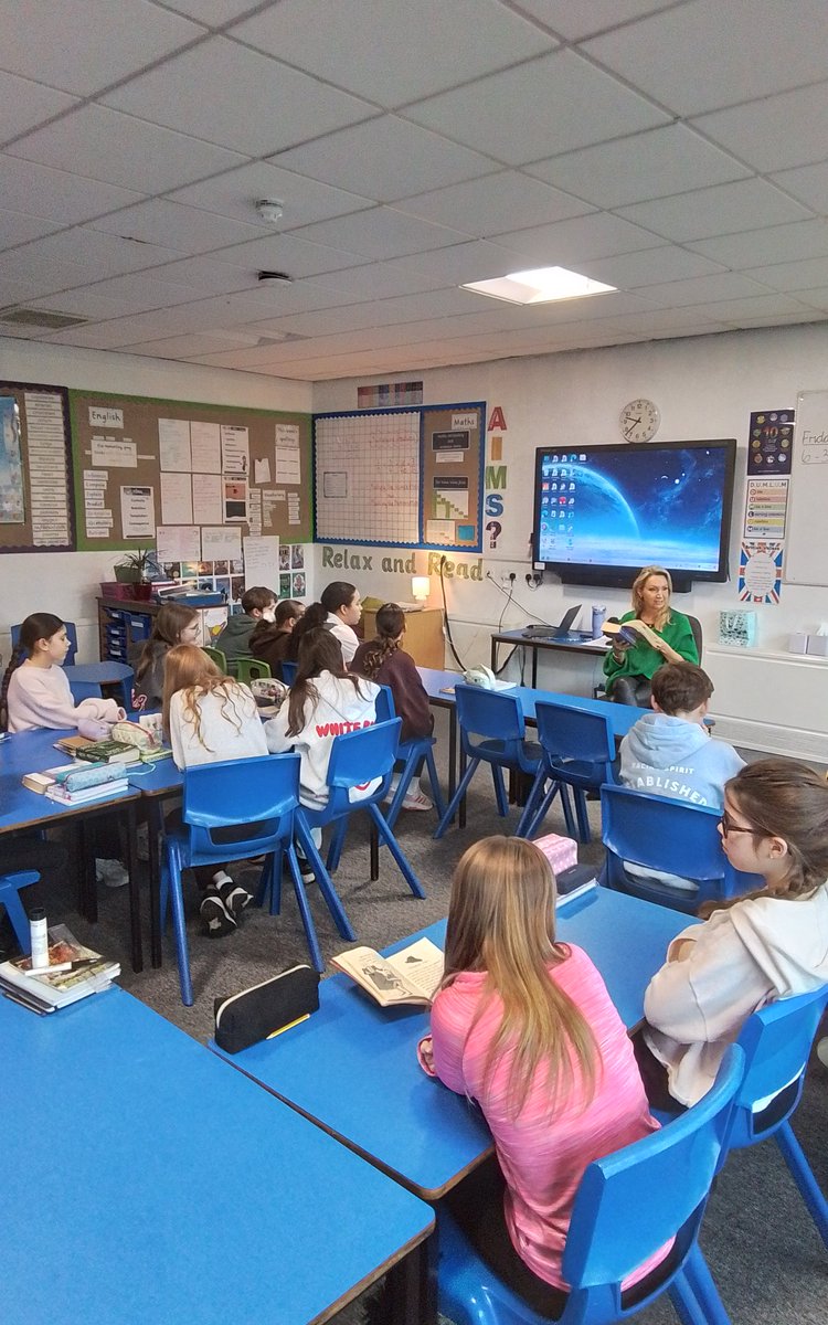 AlkringtonPS's tweet image. #WBD #6W
World Book Day fun in 6W