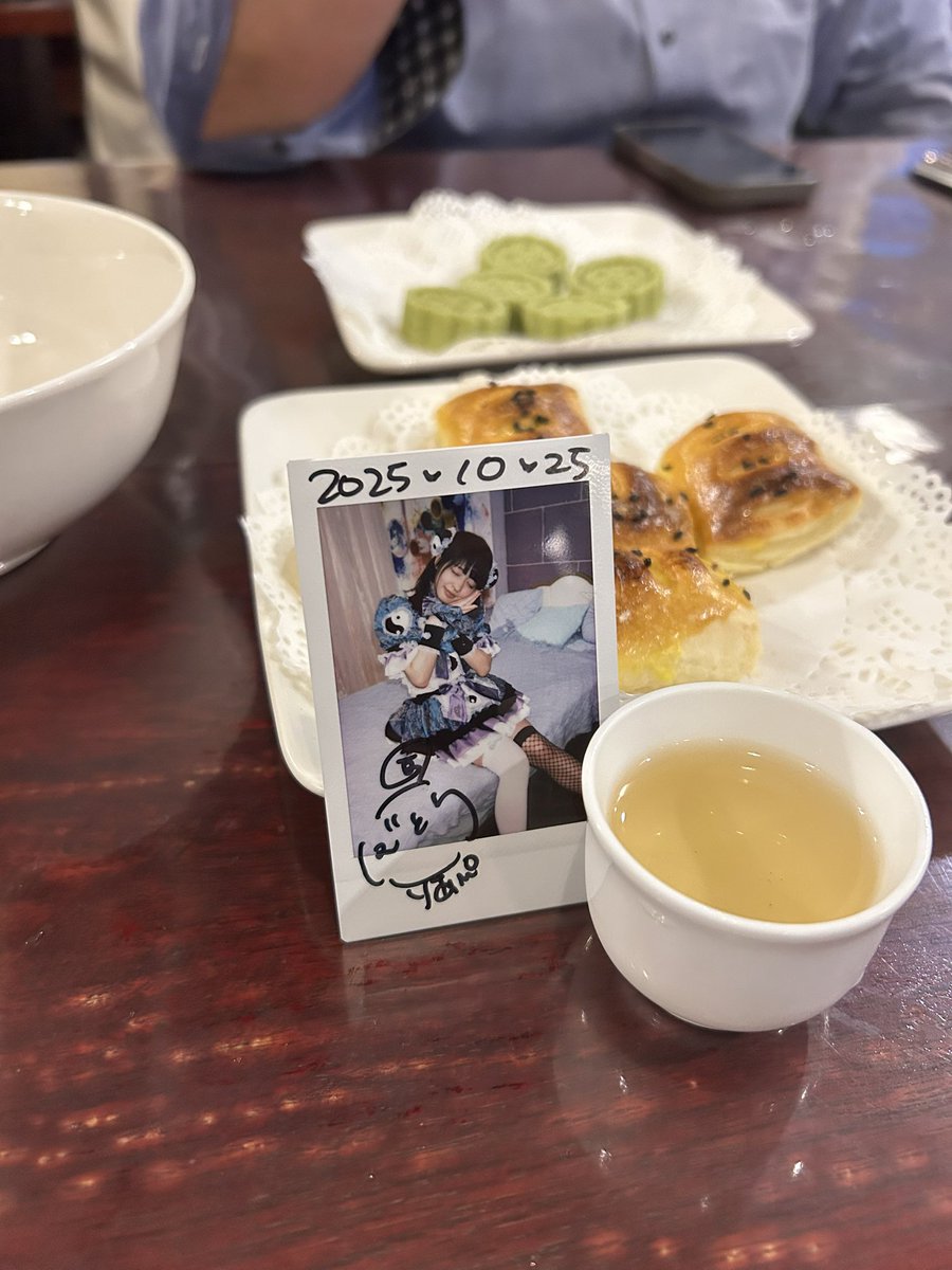 akagami_maximum's tweet photo. りあちゃんだよ、九份でお茶会🍵 https://t.co/hZtCt9YG9K