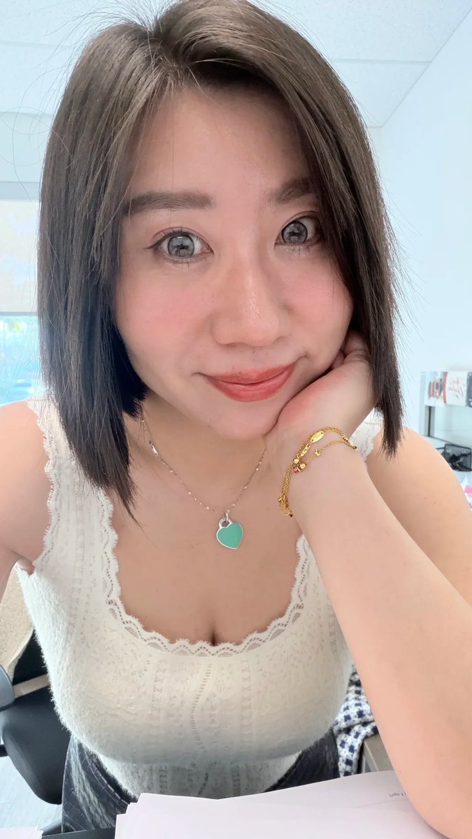 yingyuelaoshi's tweet photo. 40+姊姊第一次玩x
能找到幸福嗎？
#第一次 #40加 #台南人妻 https://t.co/Om9b19rd5Z