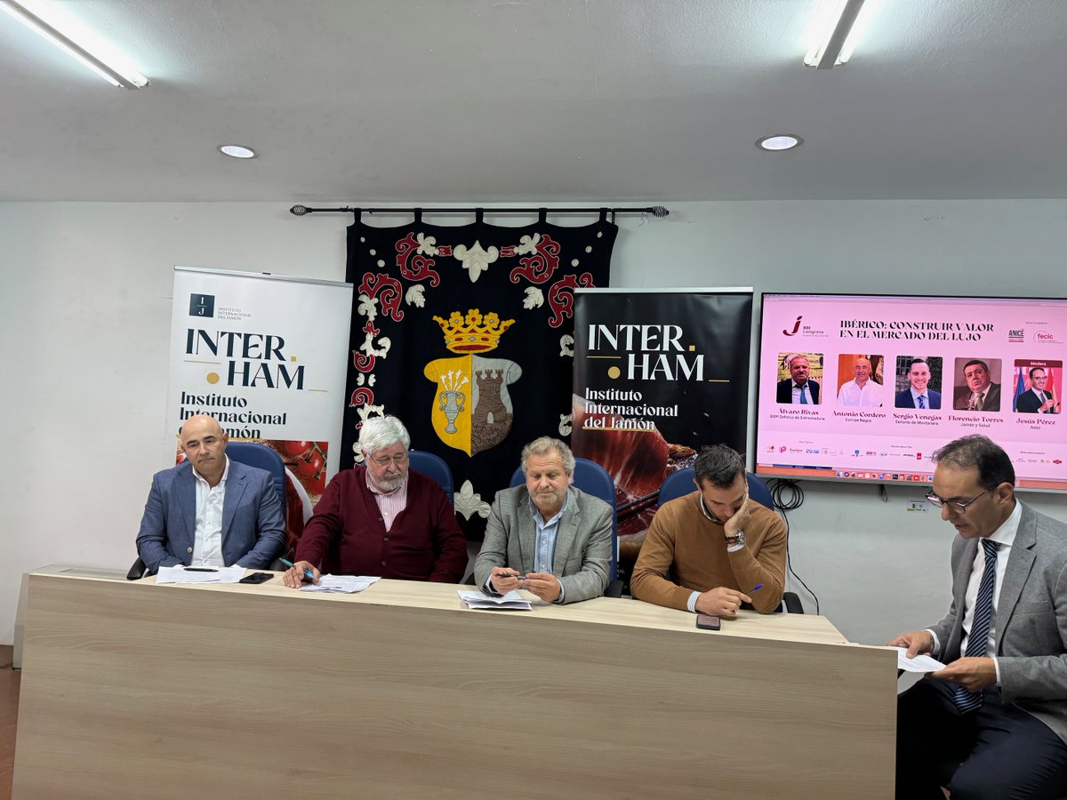 International Ham Institute tweet media